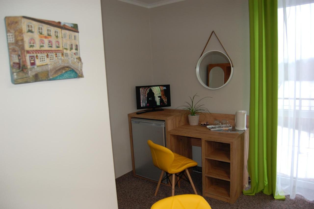 Lesne Zacisze Hotel Weremien Bagian luar foto
